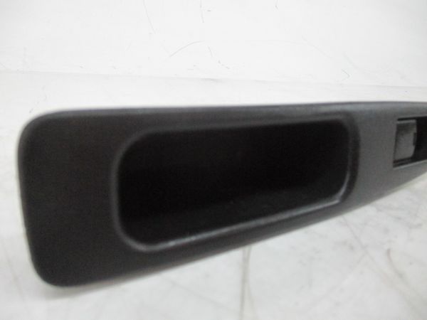 Comando / botão / interruptor vidros frente direito NISSAN Qashqai/Qas