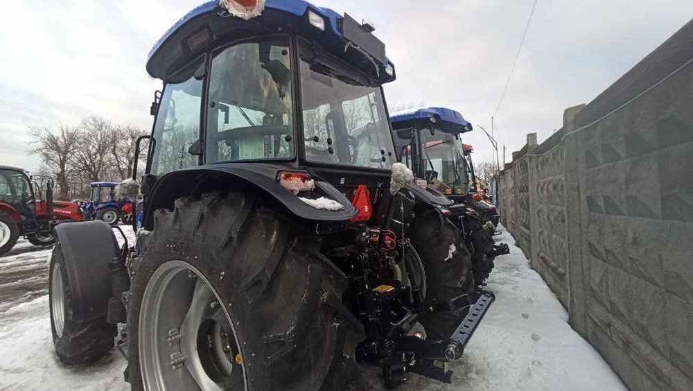 Трактор  Соліс Solis 105. Від компанії YANMAR.