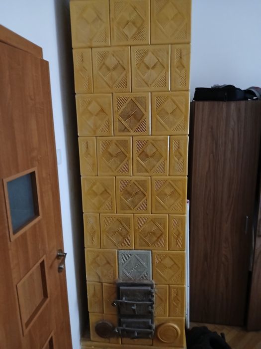 Do sprzedania    piec kaflowy
