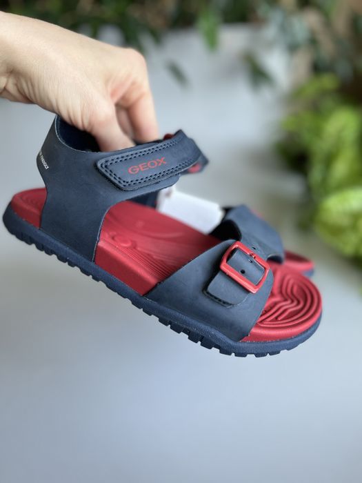 Босоніжки Geox Fusbetto 33р. сандалии, босоножки на хлопчика