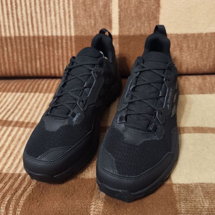 Чоловічі кросівки adidas terrex