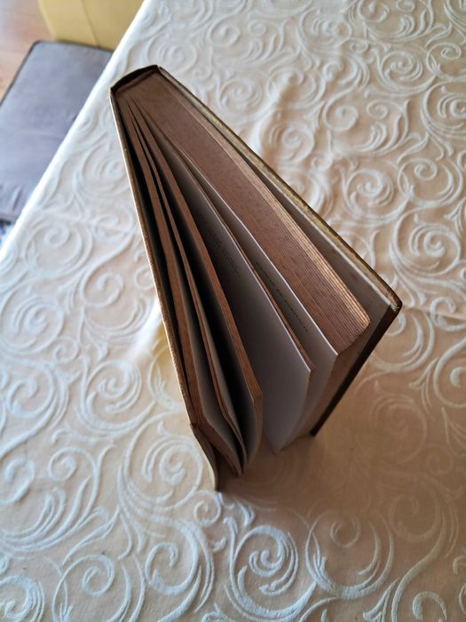 DANÇAS DE PORTUGAL - PEDRO HOMEM DE MELLO (ED. TRILINGUE 1962)