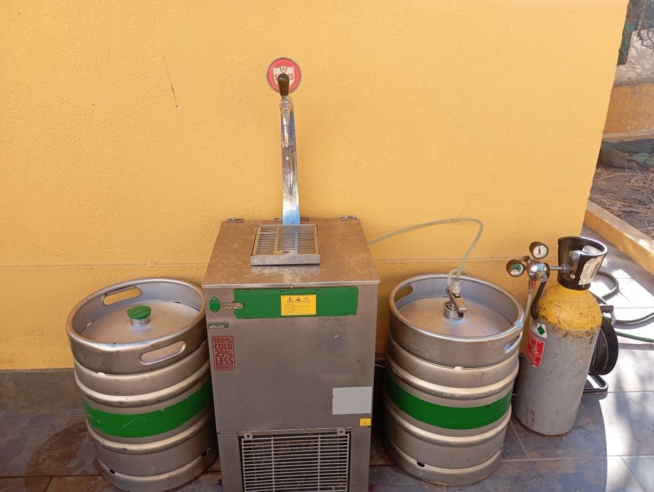 Alugo maquina de imperal (Sagres, Super bock ,Heineken, Bandida , Vivere . ) kit completo
