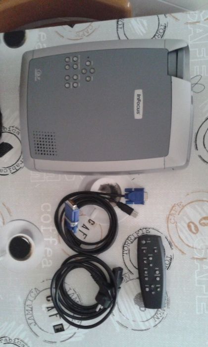 Projector INFOCUS X3