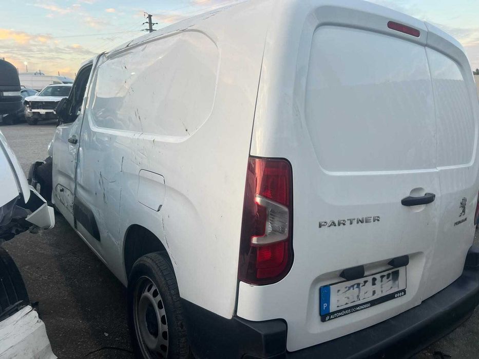 Peugeot PARTNER 1.6 BlueHdi C/FRIO DE CONGELAÇÃO E CAIXA TERMICA