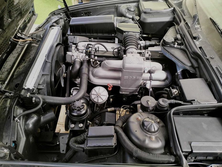 BMW E34 535i - Certificado Museu Caramulo