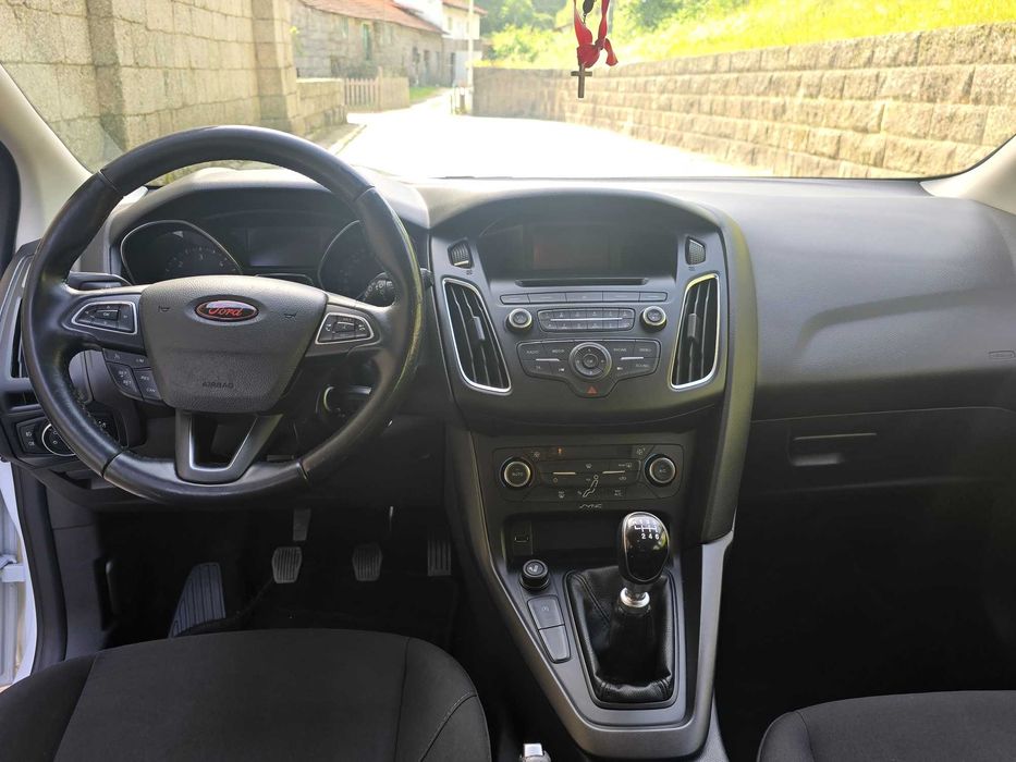 Ford Focus 1.5 tdci 120cv Trend+
