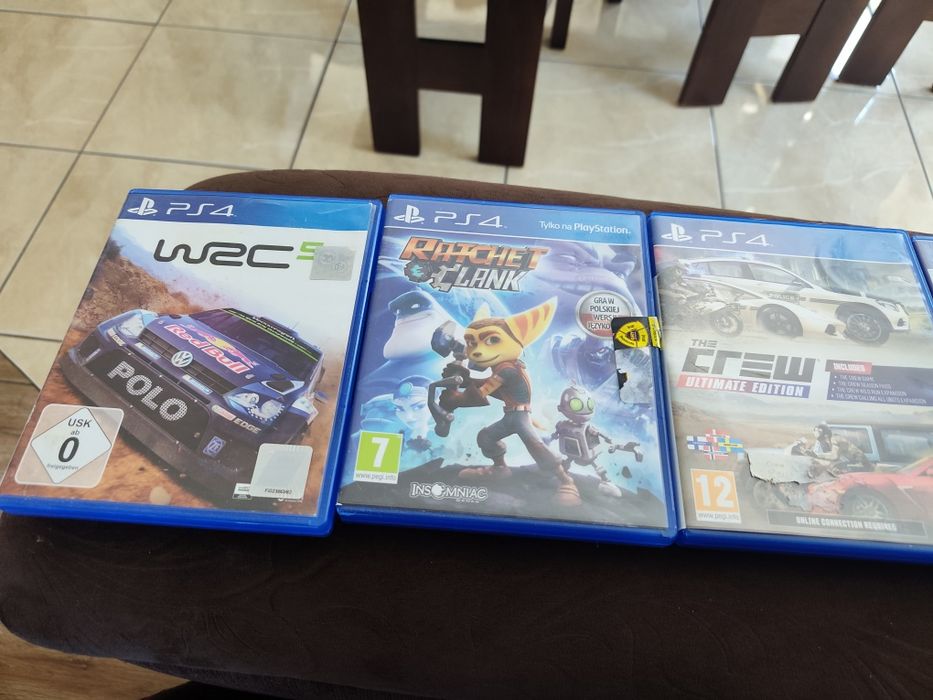Gry ps 4 prawie jak nowe