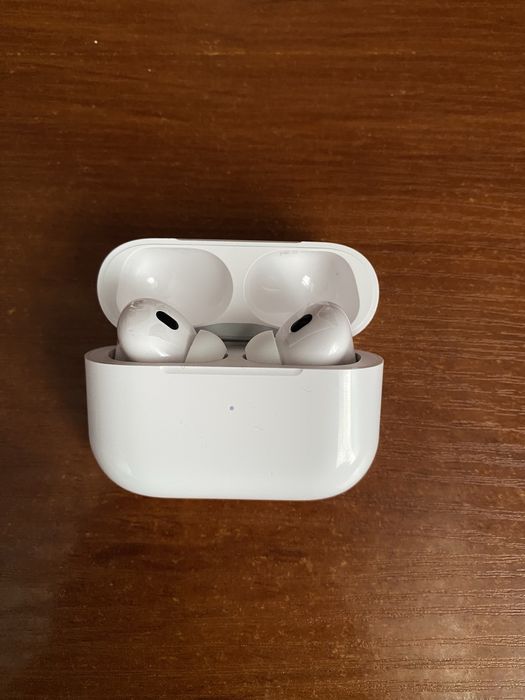 Навушники Apple AirPods Pro