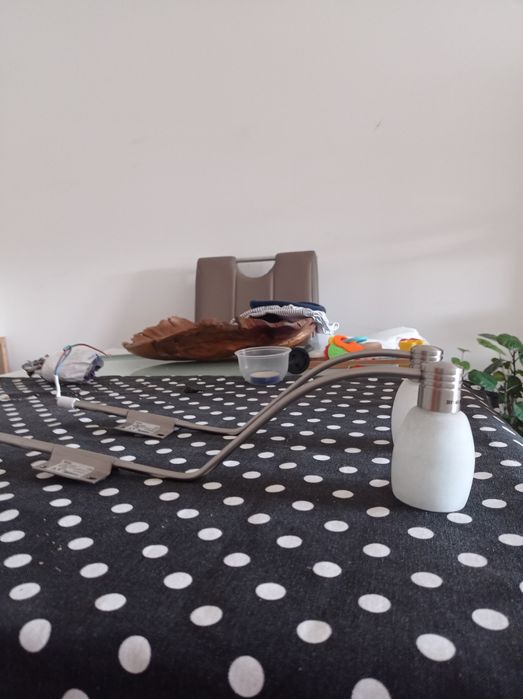 Candeeiro para prateleira ou armário WC