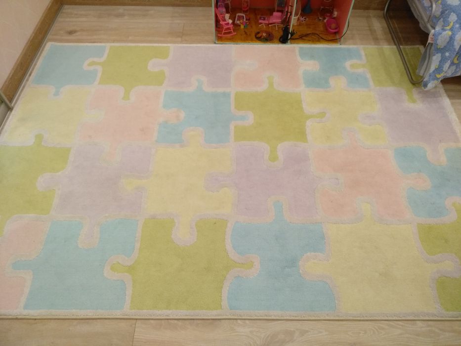 Продам красивий килим гарної якості в новому стані