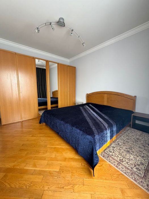 Здається будинок