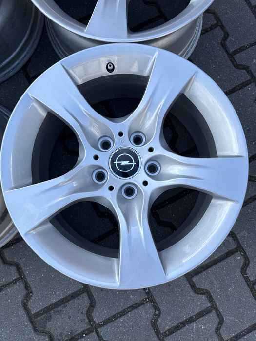 Felgi aluminiowe 17 cali 5x120 et 34  8J Opel Insignia