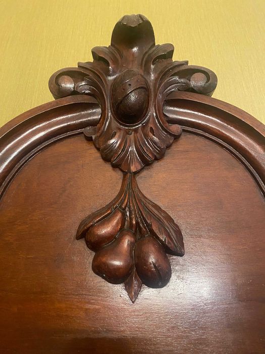 Aparador antigo com muito charme