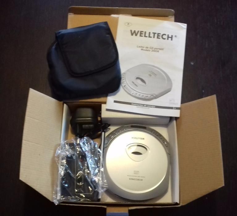 Welltech Portable CD Player64309610041730121