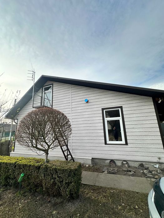 Металочерепиця та металопрофіль металевий сайдинг блок хаус євробрус