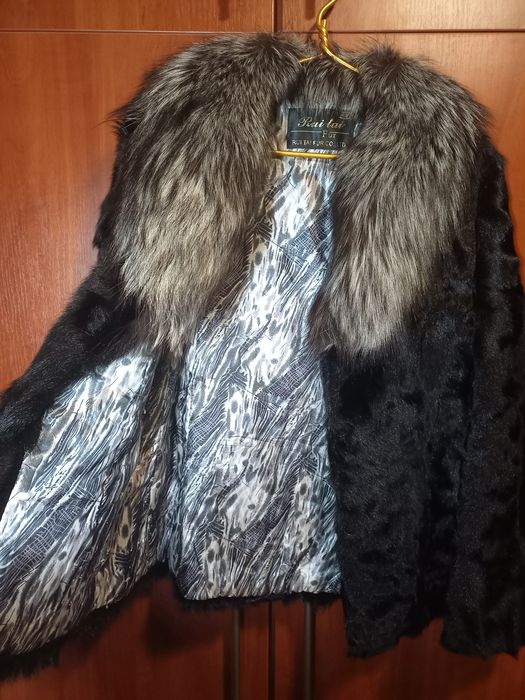 Полушубок натуральний