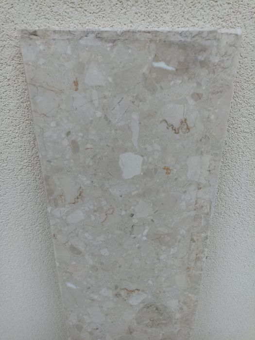 parapet wewnętrzny konglomerat, marmur, kamień