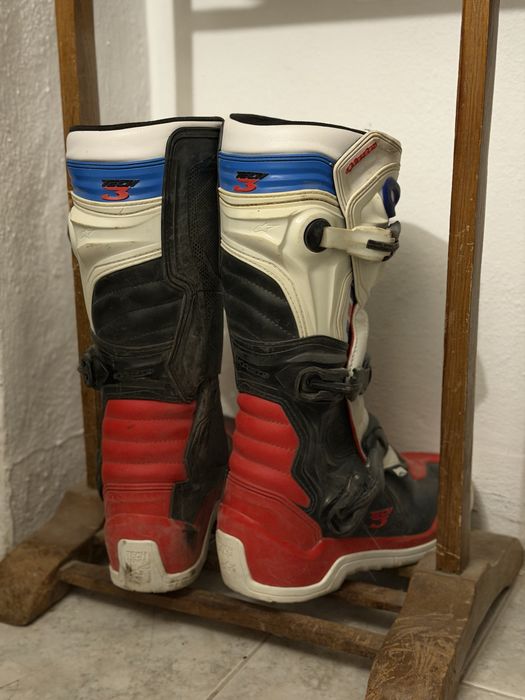 Botas AlpineStars Tech3 / Colete UFO MotoCross/Enduro