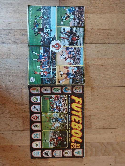 Caderneta de cromos "Futebol 81-82" - Completa