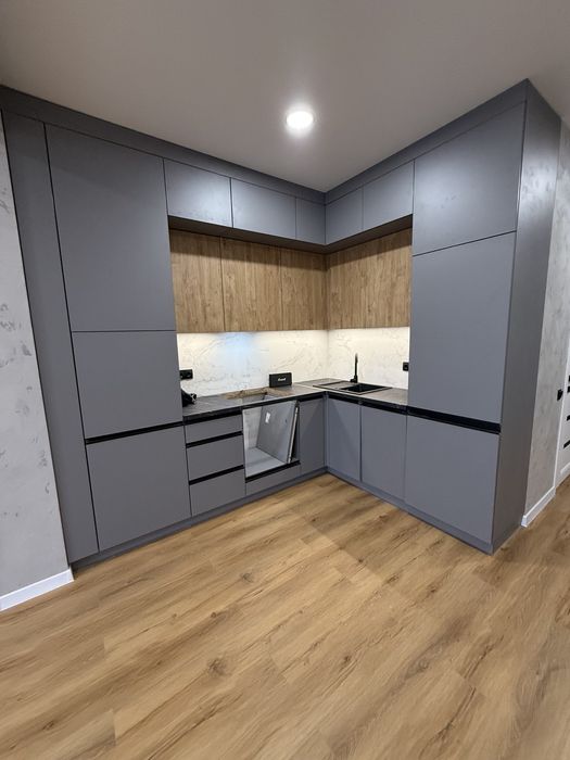 Ремонт та виготовлення меблів на замовлення.