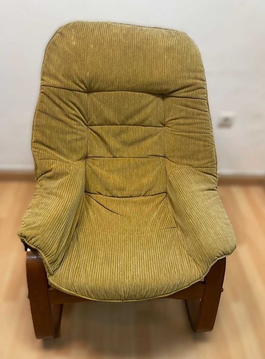 Cadeira de balanço Ikea