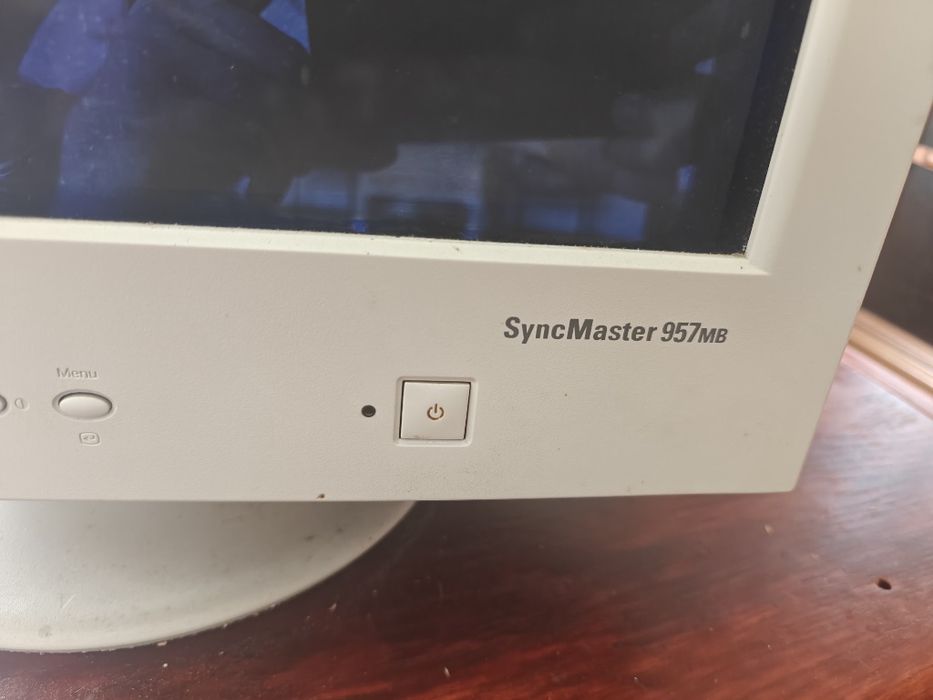 Monitor crt 19" Samsung SyncMaster 957mb