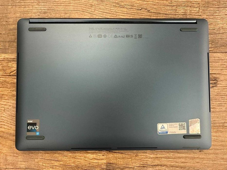 Laptop Lenovo Yoga Book 9 13IRU8 I7-1355U/16GB/512GB/DOTYK/WIN 11 stan bdb gwarancja