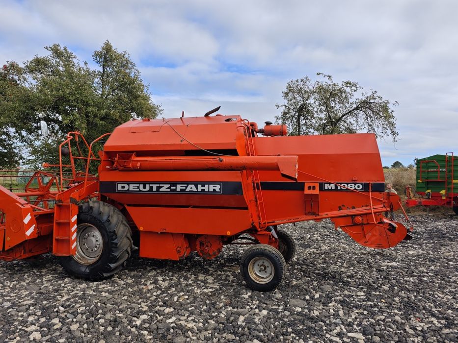 Kombajn zbożowy Deutz-Fahr M1080 nie dominator John Deere