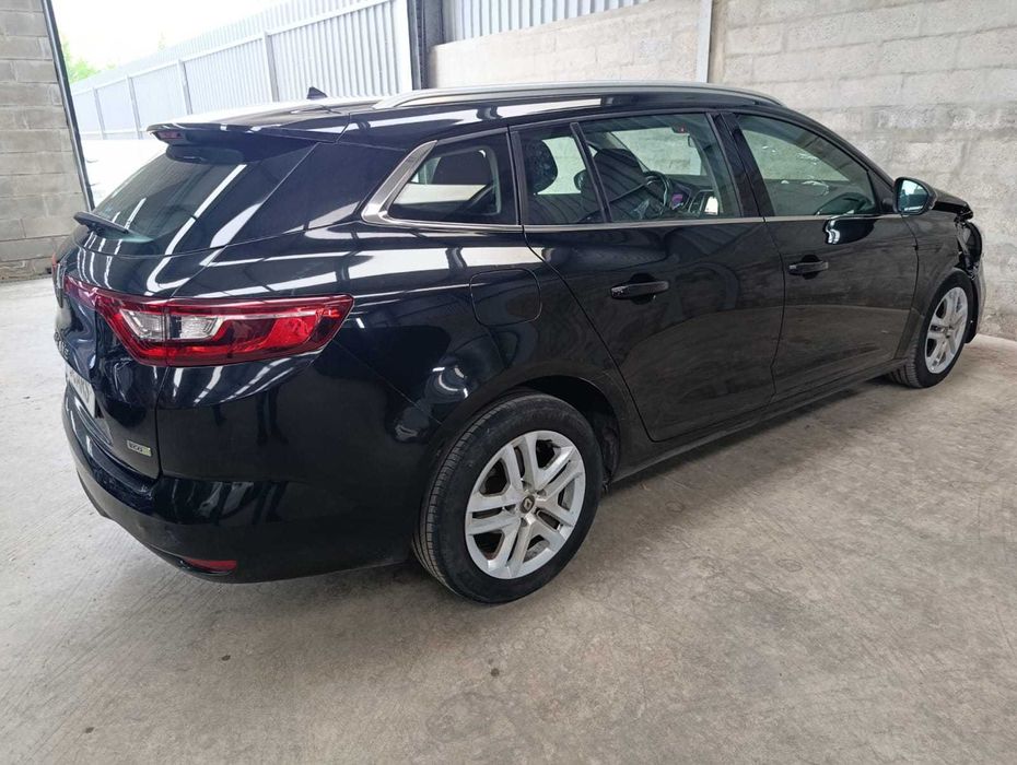 RENAULT MEGANE Sport Tourer 1.5 dci