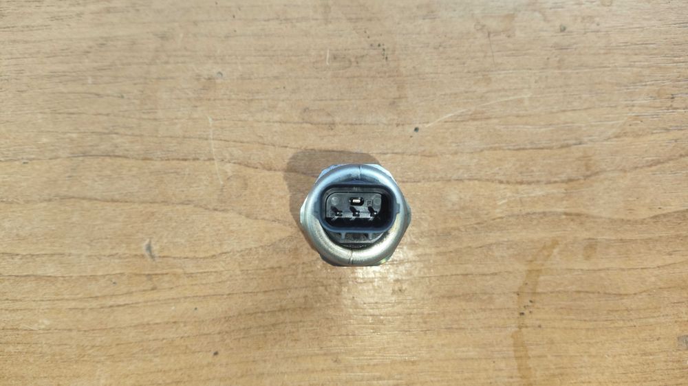 Honda датчик давления масла двигателя 37260RNAA01