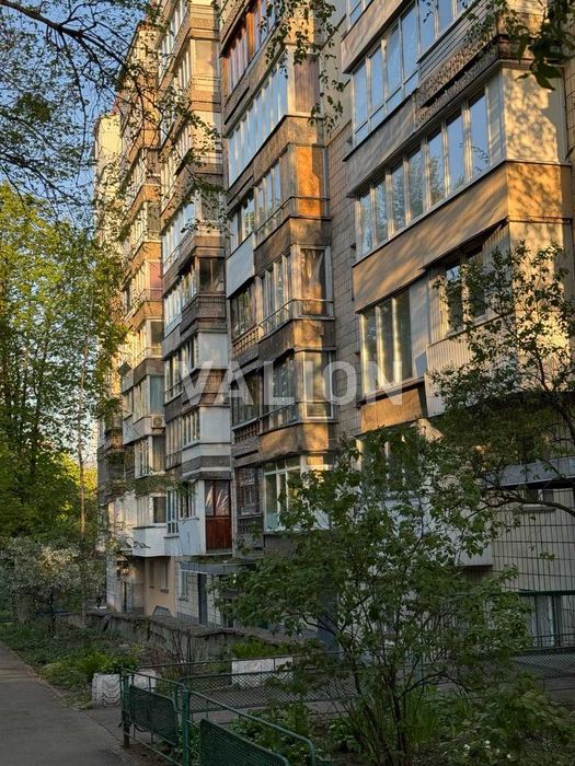 Без комісії. Продаж 2к. квартири 55 кв.м вул. Довнар -Запольского 6, метро КПІ, Лукьянівська