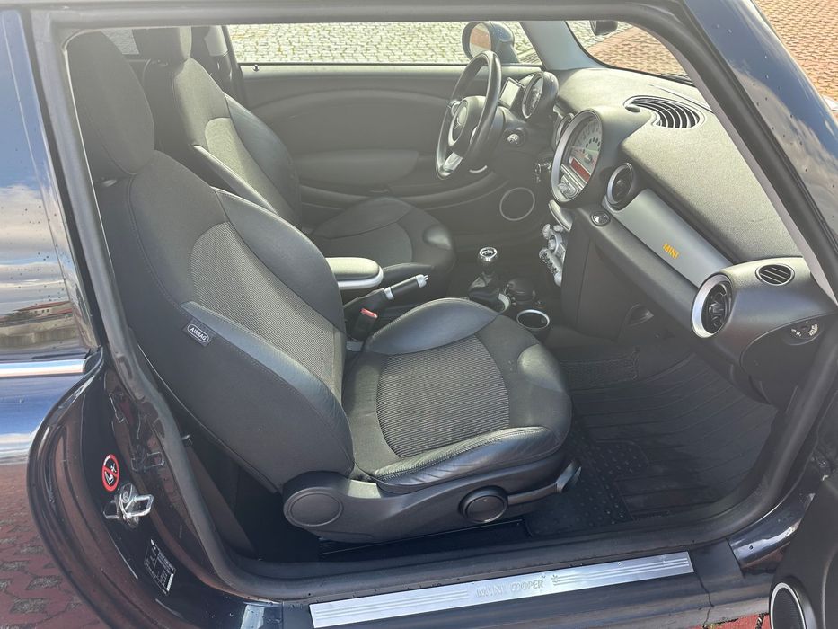 MINI Coupé524415887150960641
