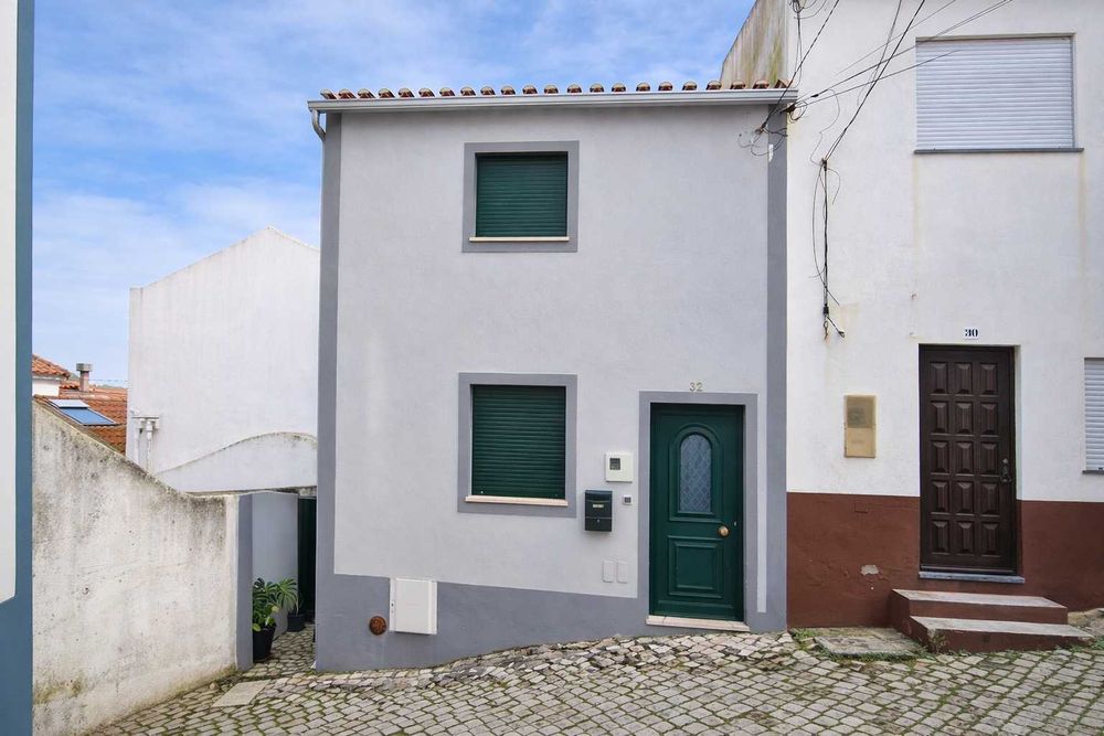 Moradia T3 para férias na zona histórica de São Martinho do Porto