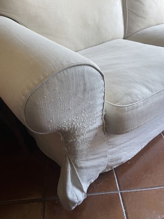 Sofá 3 lugares bege