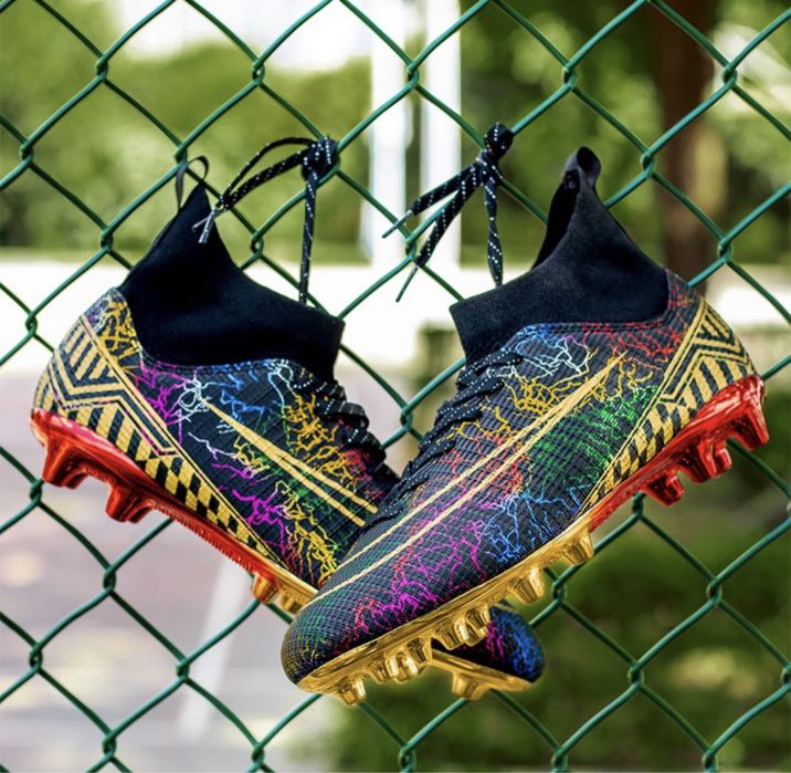 Buty sportowe korki lanki skarpeta futbolówki