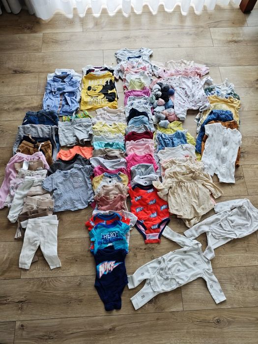 Paczka ubrań dziecięcych rozmiary 56 62 Nike