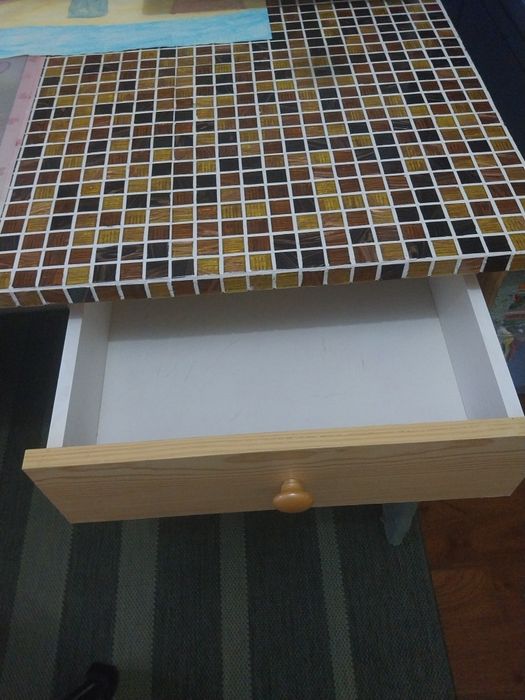 Vendo secretária personalizada