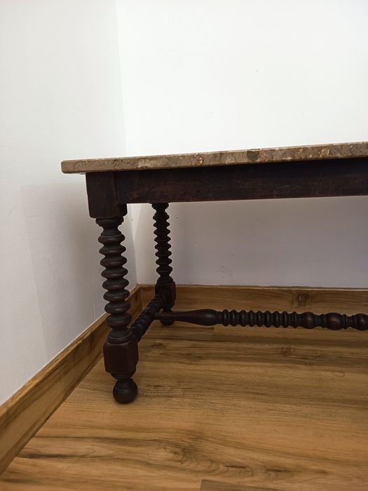 Mesa de Apoio  com Tampo em Mármore