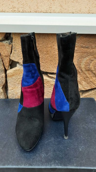 Класнючі стильні чобітки із натуральної замші