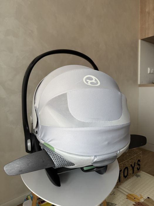 Автокрісло Cybex Cloud T i-Size Plus