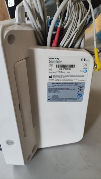 Mindray uMEC 12, универсальный прикроватный монитор пациента
