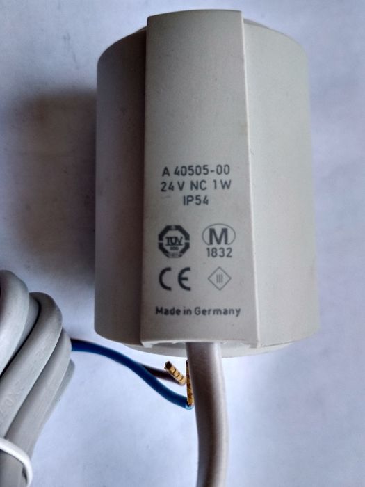 Siłowniki 24V NC MOENHLENHOFF, nowe