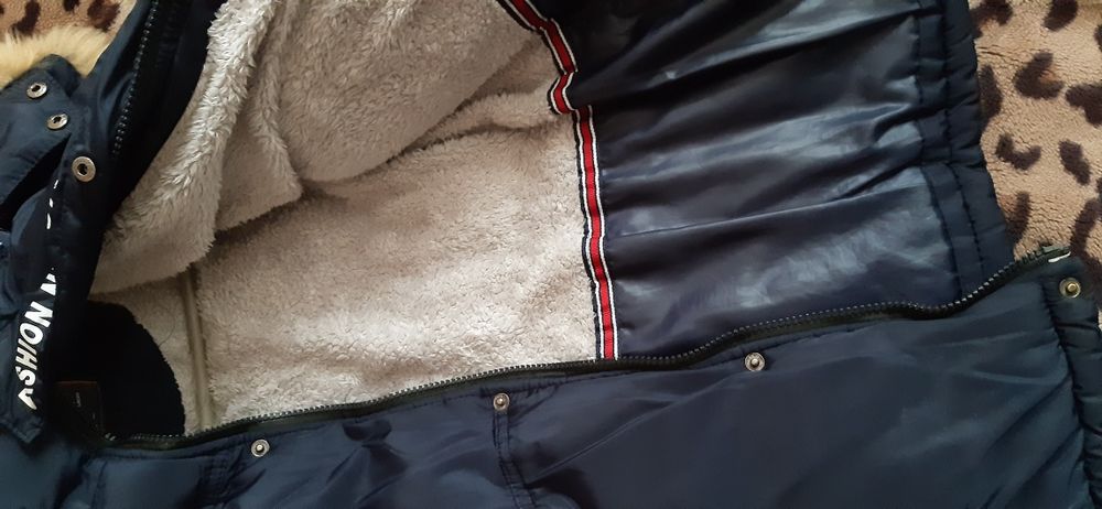 Продам зимнюю курточку