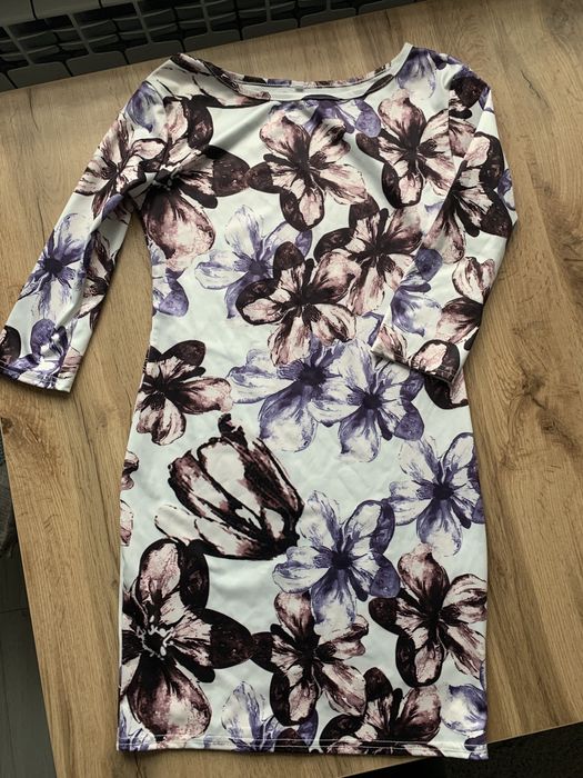 Sukienka w kwiaty (S)