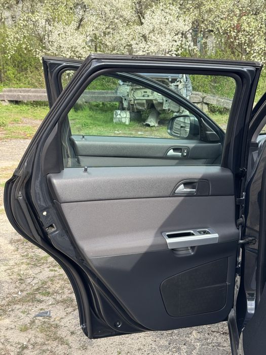 Volvo v50 Drive 2010