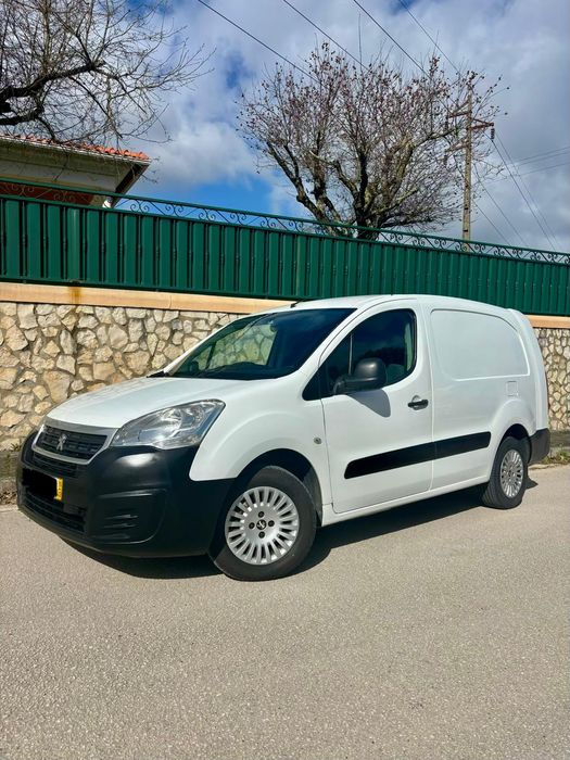 Peugeot Partner 1.6 HDI 3 Lugares longa