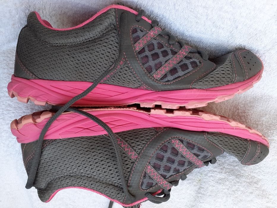 Кросівки жіночі 40 розмір 26см Кроссовки Asics New balance спортивные