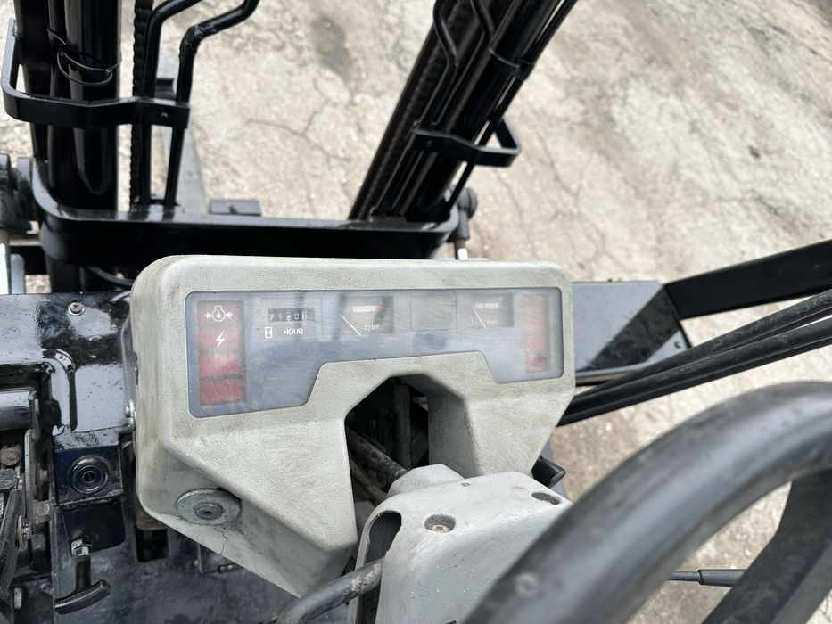 Дизельний вилковий навантажувач Komatsu fd15 дизельный вилочный погруз