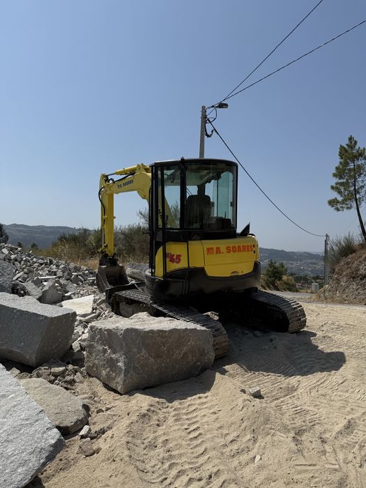 Aluguer maquinas, camioes, carrinhas